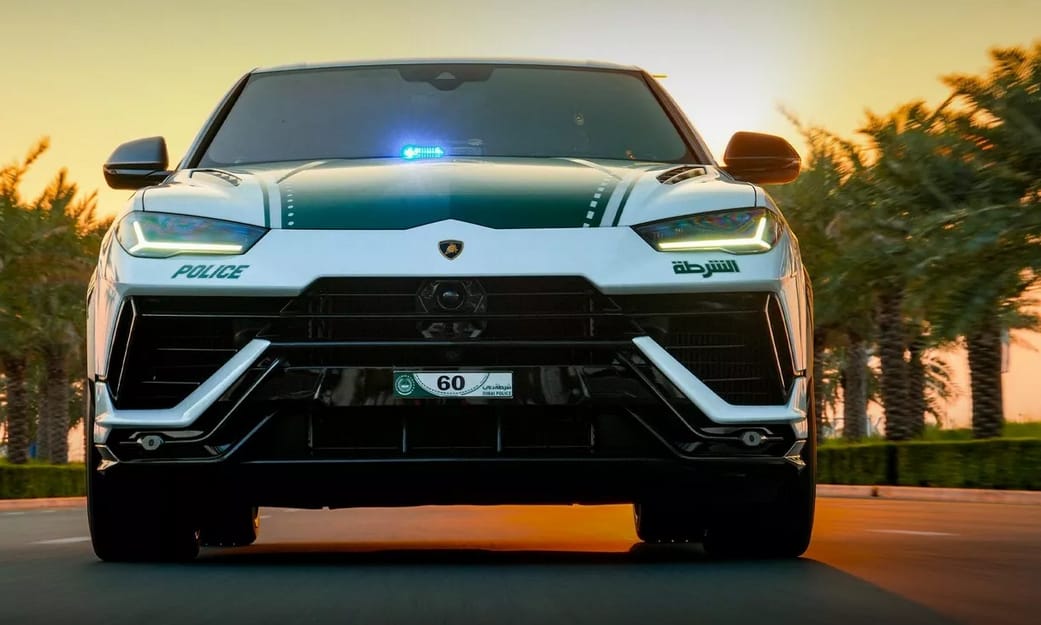 666 lóerős Lamborghini rendőrautó állt szolgálatba
