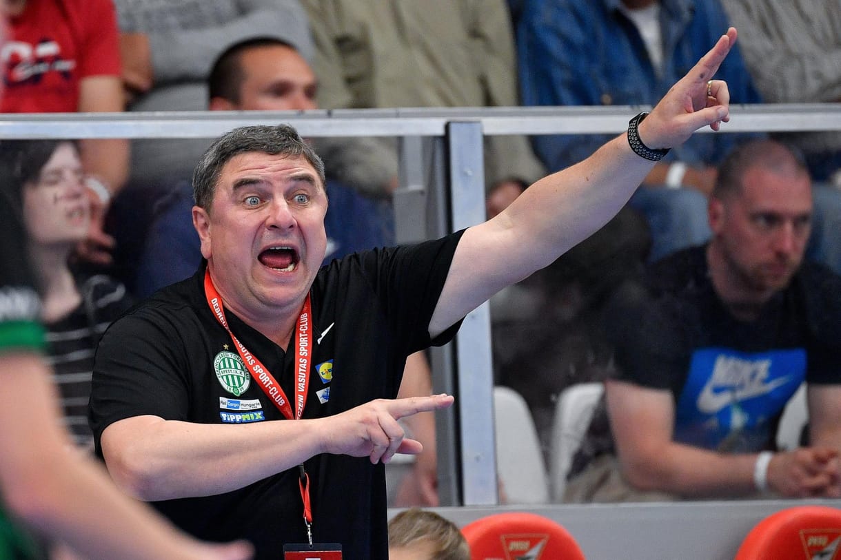 Hatalmas bravúrral BL-elődöntőbe jutott a kézilabdacsapata, mégis távozik a Ferencváros edzője