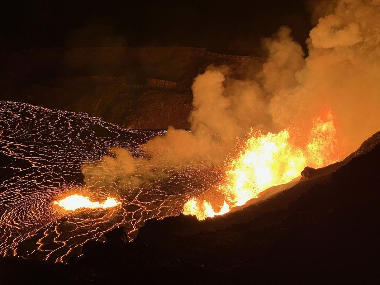 Videón, ahogy kitört a Kilauea vulkán Hawaiin