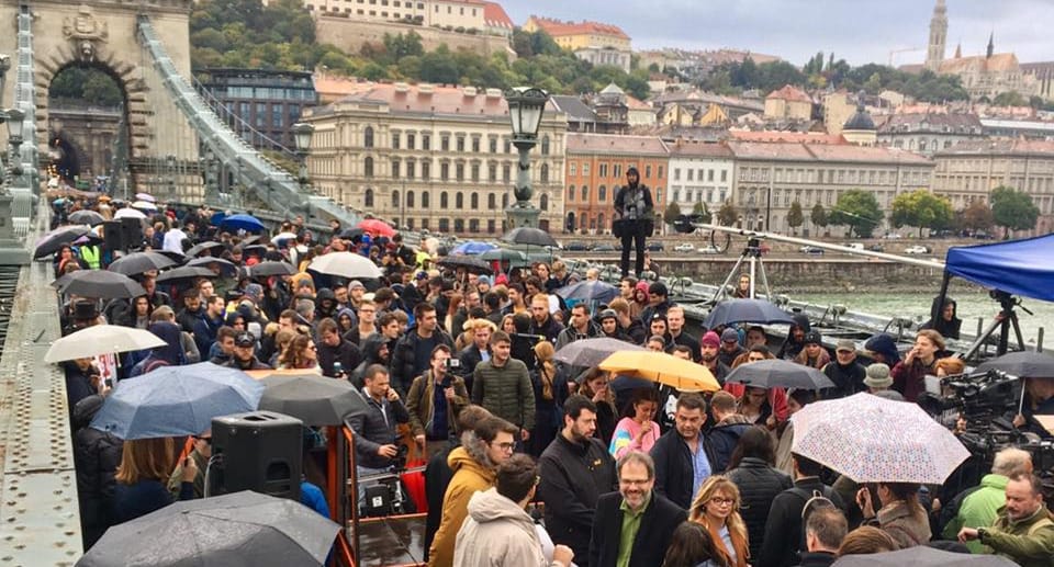 Puzsér: a NER csak az ellenzékével együtt bukhat meg