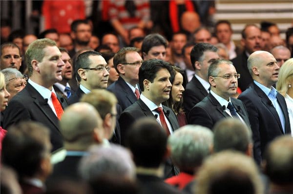 Mesterházy: Orbánék miatt rosszabbul élünk, mint négy éve