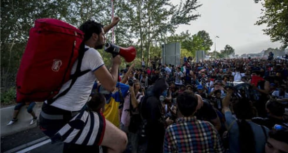 Szándékosan fordította félre egy migráns vallomását, vádat emeltek ellene