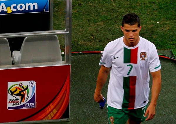 Ronaldo köpködött, unott volt és mást hibáztatott