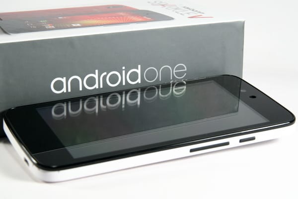 Olcsóbb androidos mobillal a világ – Karbonn Sparkle V-teszt