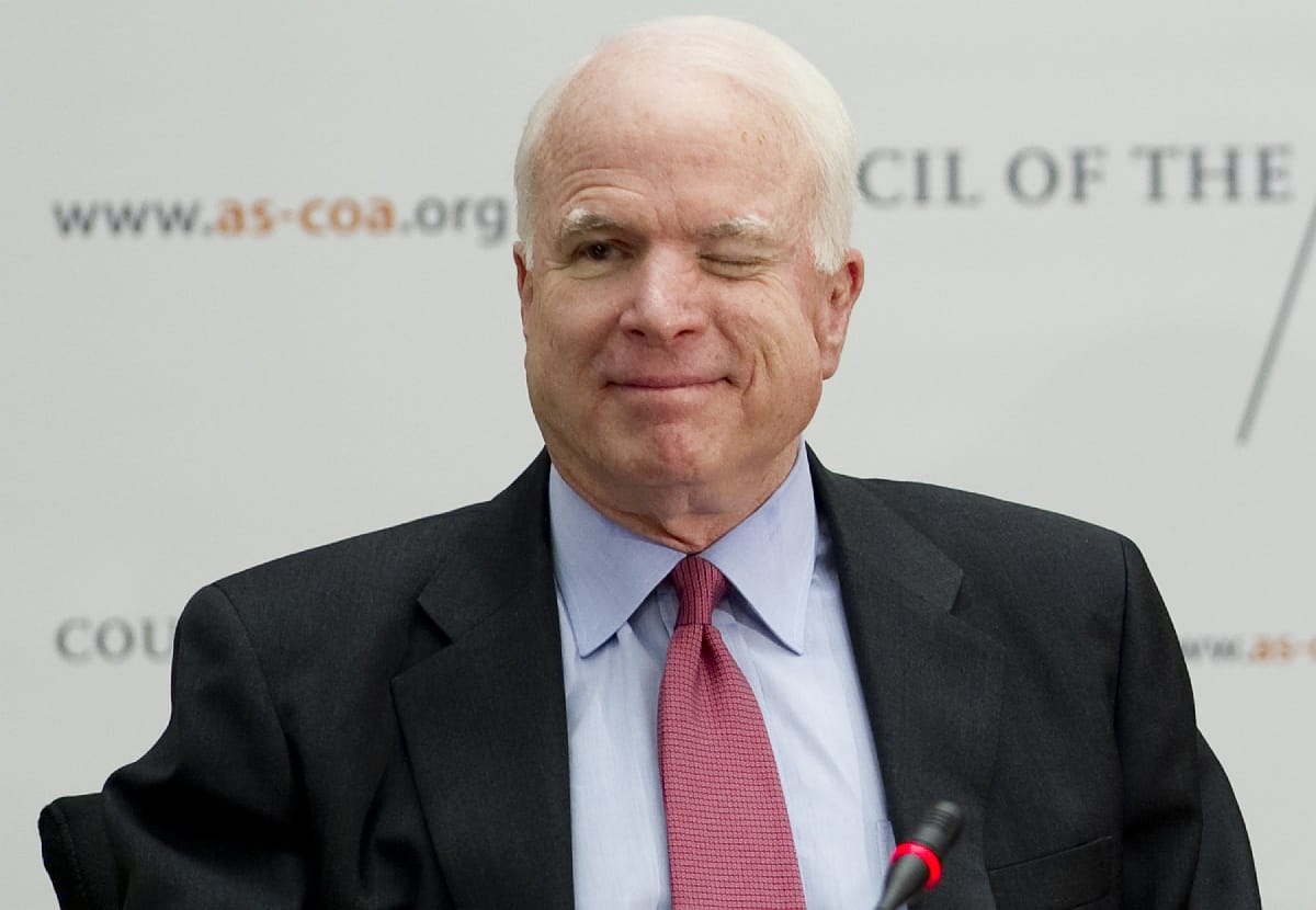 Jobbik: McCain elszólta magát