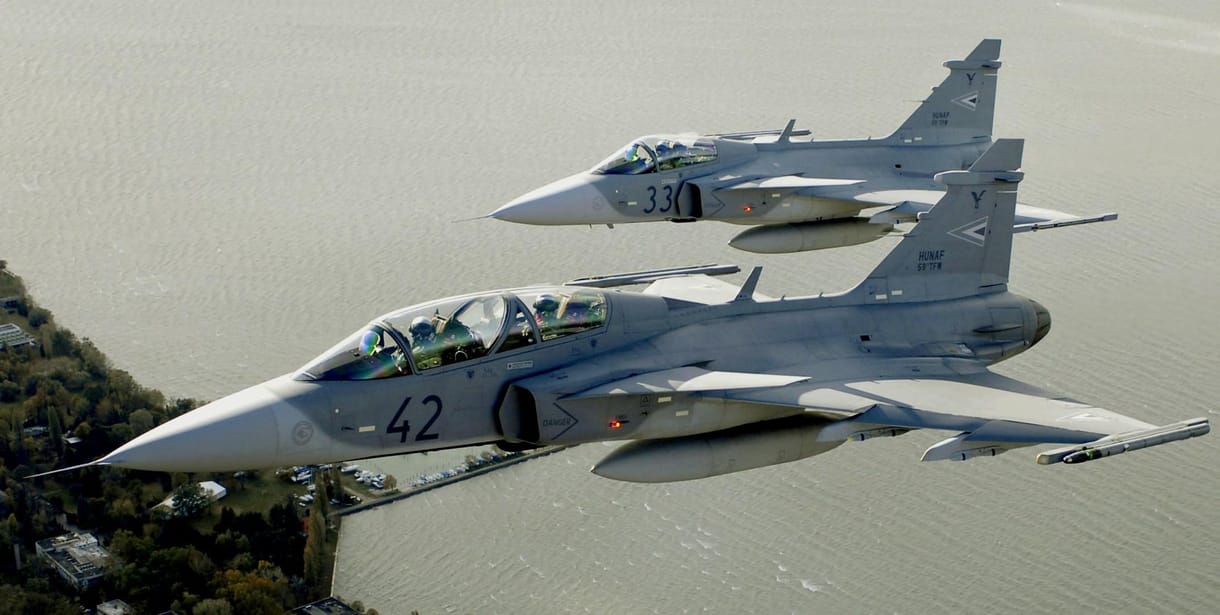 Egyiptomba tartó utasszállító miatt riasztották a magyar Gripeneket