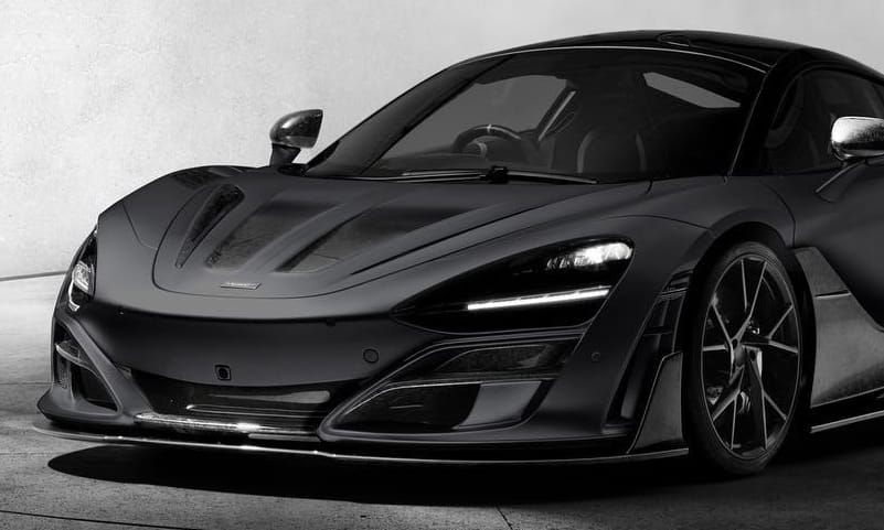 Kívül-belül vészjóslóan fekete ez az új McLaren