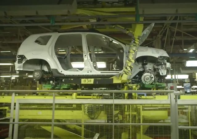 Videó: így zenélnek a gépek a Dacia romániai üzemében