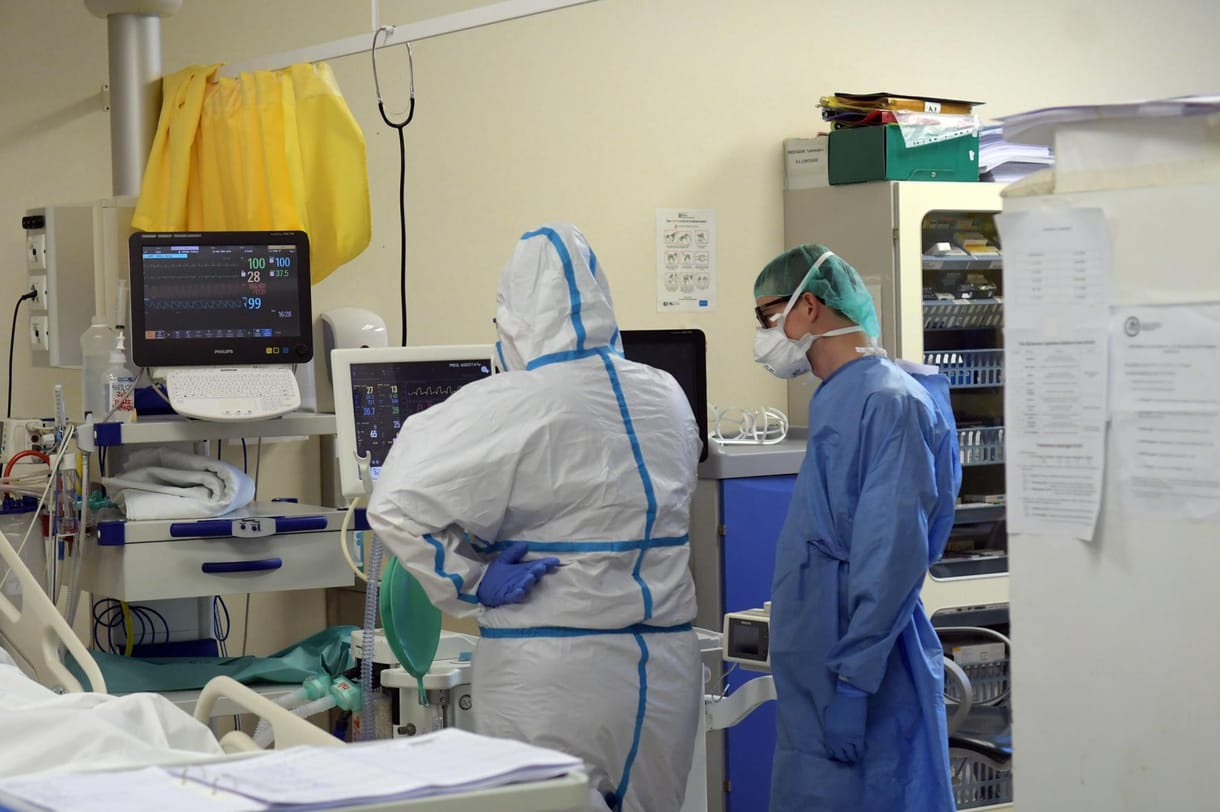 Olaszországban 100 ezer fölött jár a vírusfertőzöttek száma