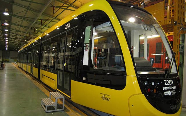 99 újabb villamos és troli jöhet Budapestre