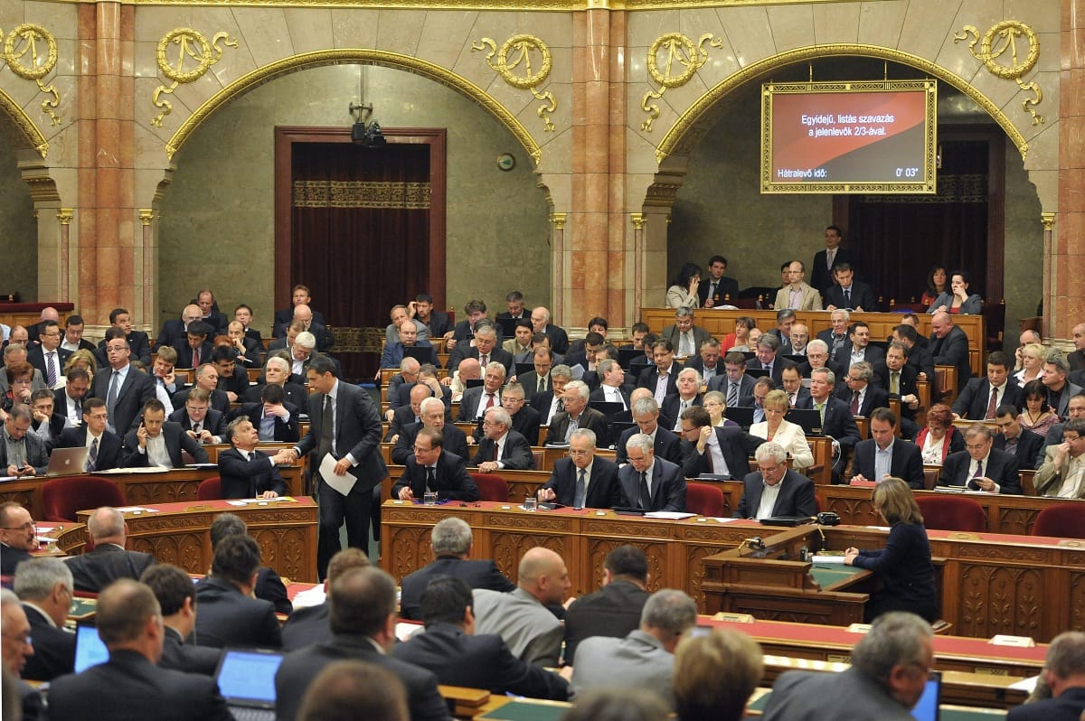 Oligarchák a Házban? Percről percre a Parlamentből