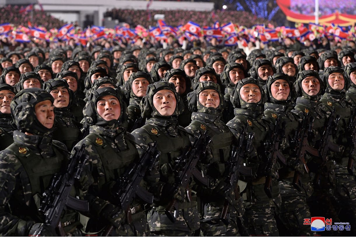 Észak-Koreában leváltottak egy magas rangú katonai vezetőt és „vasfegyelmet” hirdettek
