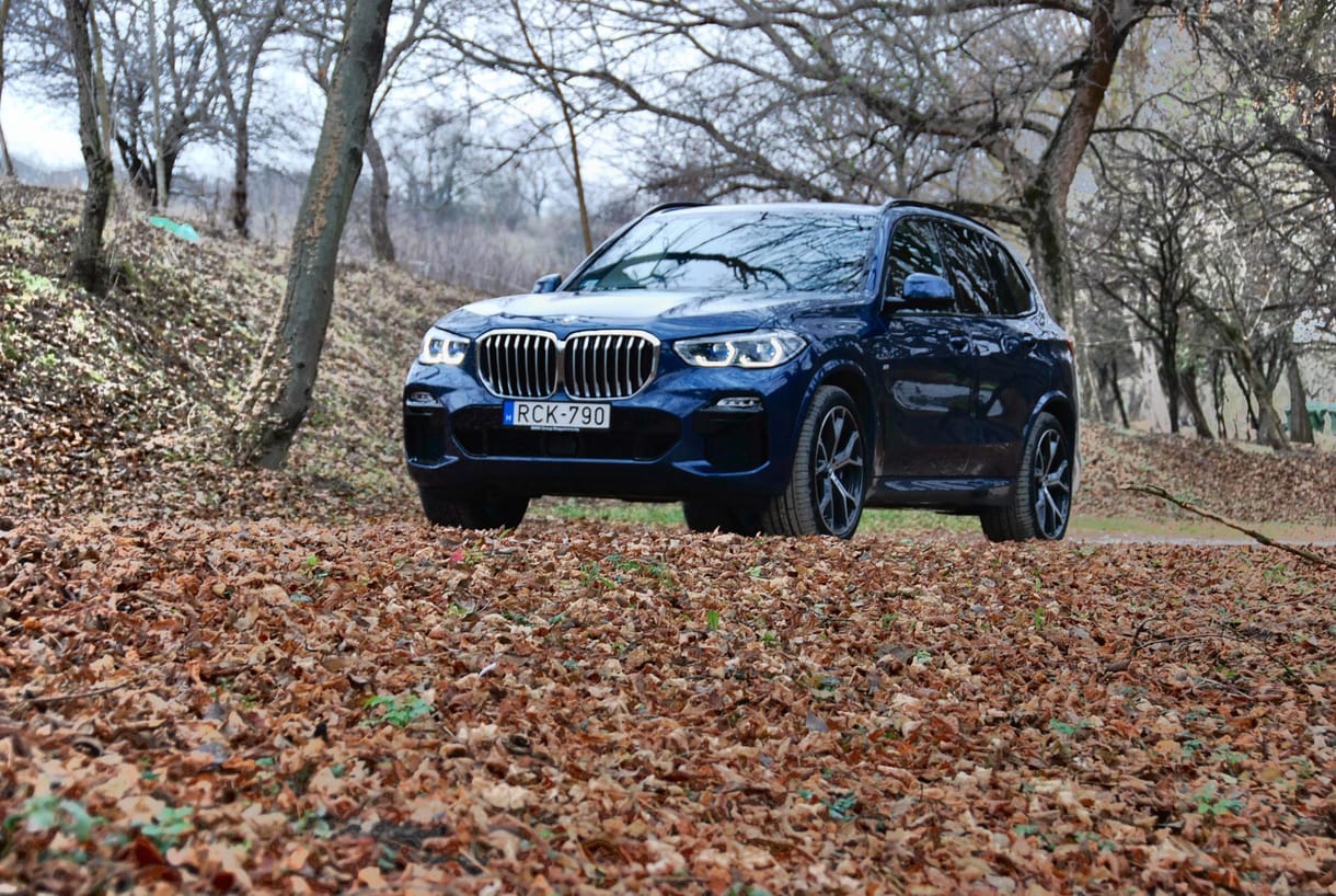 Az új BMW X5 már nem ugyanaz, mint volt és leginkább egy másik BMW miatt - bemutató