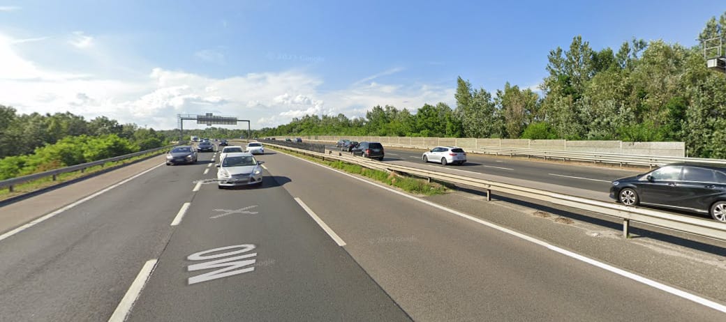 Baleset történt az M0-áson, nem lehet lehajtani Budapest felé az M5-ös autópályára