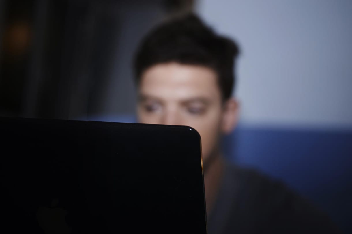 Nők perelték be a legismertebb pornóoldalt az erőszakos videók miatt