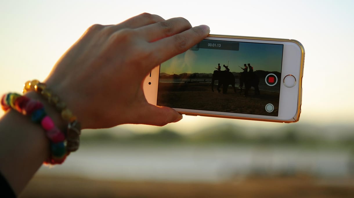 A valósággal az a gáz, hogy nincs hozzá háttérzene – ezen változtat egy fotós app