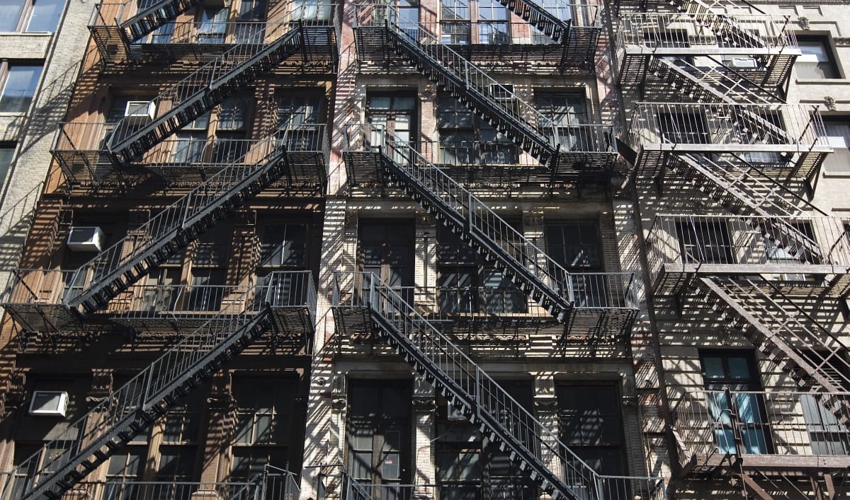 Eltűnnek a legendás tűzlépcsők New Yorkból