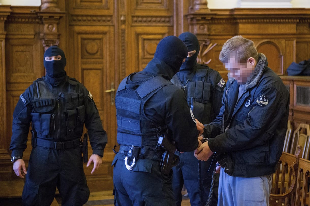 Az ügyész súlyosbítást, a védelem felmentést kért a Teréz körúti robbantó ügyében