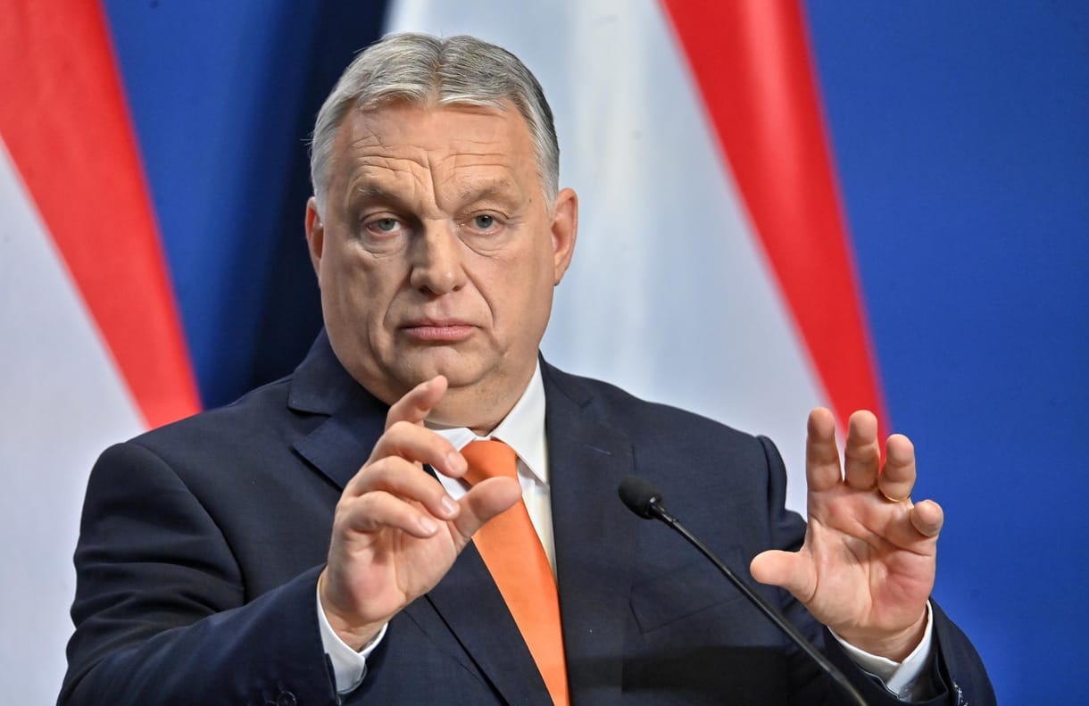 A kiskermultik vegzálása, különadók, rubelben fizetett gáz – fontos gazdasági kérdésekről is beszélt Orbán