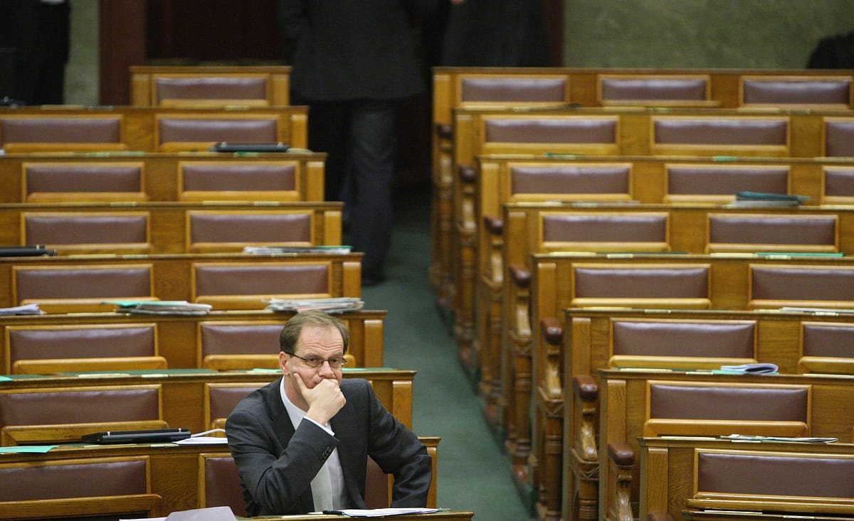 Navracsics szerint nincs korrupció a magyar közigazgatásban