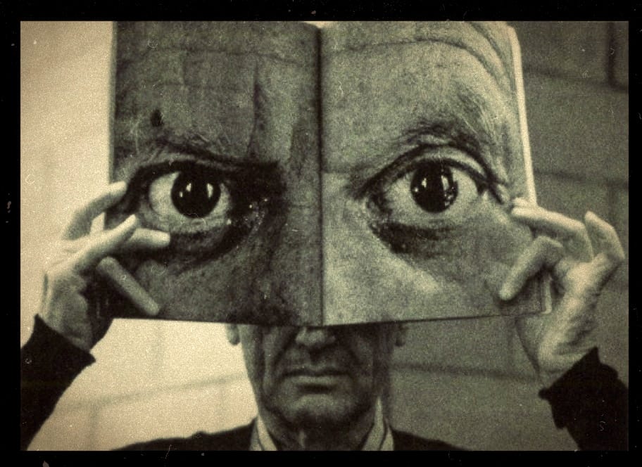 A nap képe: Charles Eames kezében Pablo Picassoval