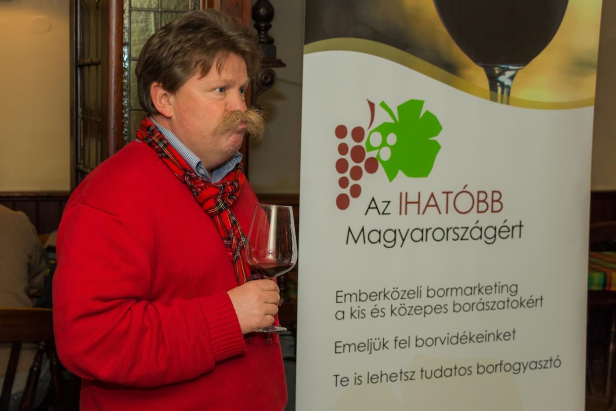 Pesten poharaztuk végig Tolnát - borjegyzet