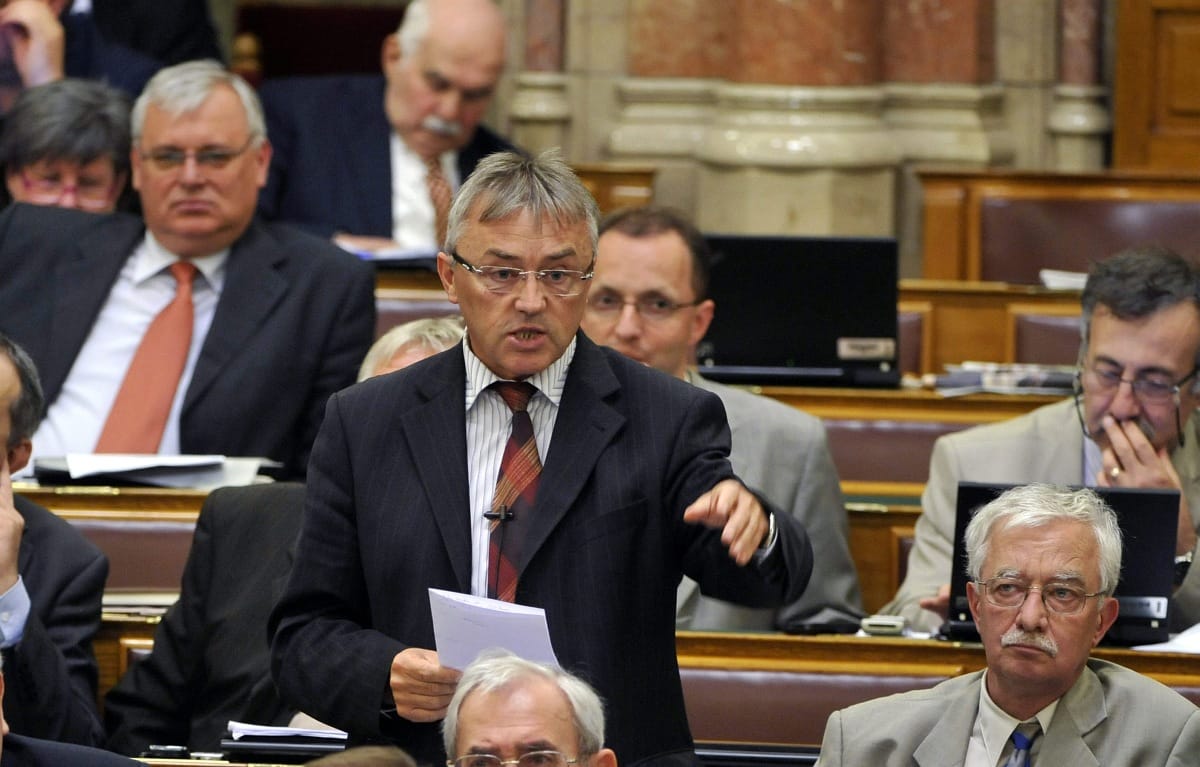 Tizenkétmillió forintot fizetett a KDNP frakciója az egyik politikusuk barátnőjének jogi tanácsadásért