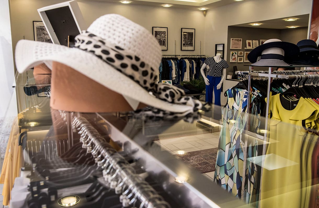 A mindent túlélő magyar divatcég, amely szembemegy a Zarával és a H&M-mel