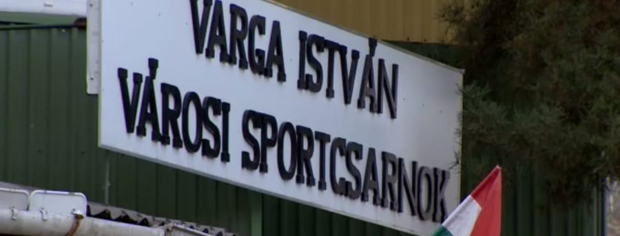 38 millió helyett 85 millióért újították fel az abonyi kézilabdacsarnokot