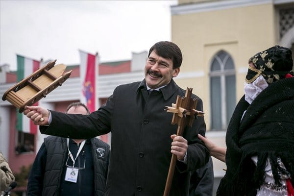 Áder: bőven van elég gázunk