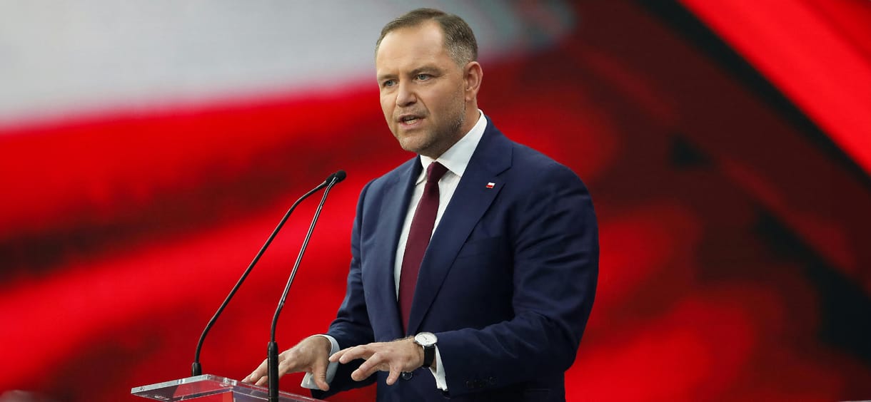 Fociultrákkal verekedett és a Tusk-kormánnyal is keményen bánna az új lengyel államfő