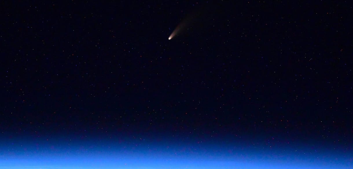 Remek fotók készültek a hónapok óta várt NEOWISE-üstökösről