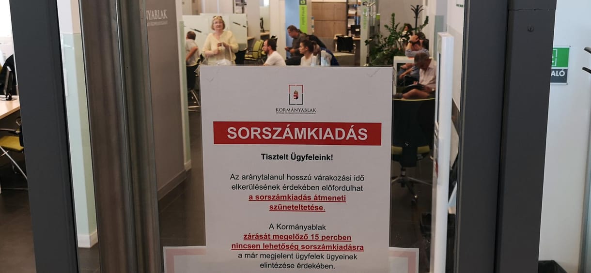 Személyit vagy lakcímkártyát csináltatna? Siessen az okmányirodába még az ünnepek előtt