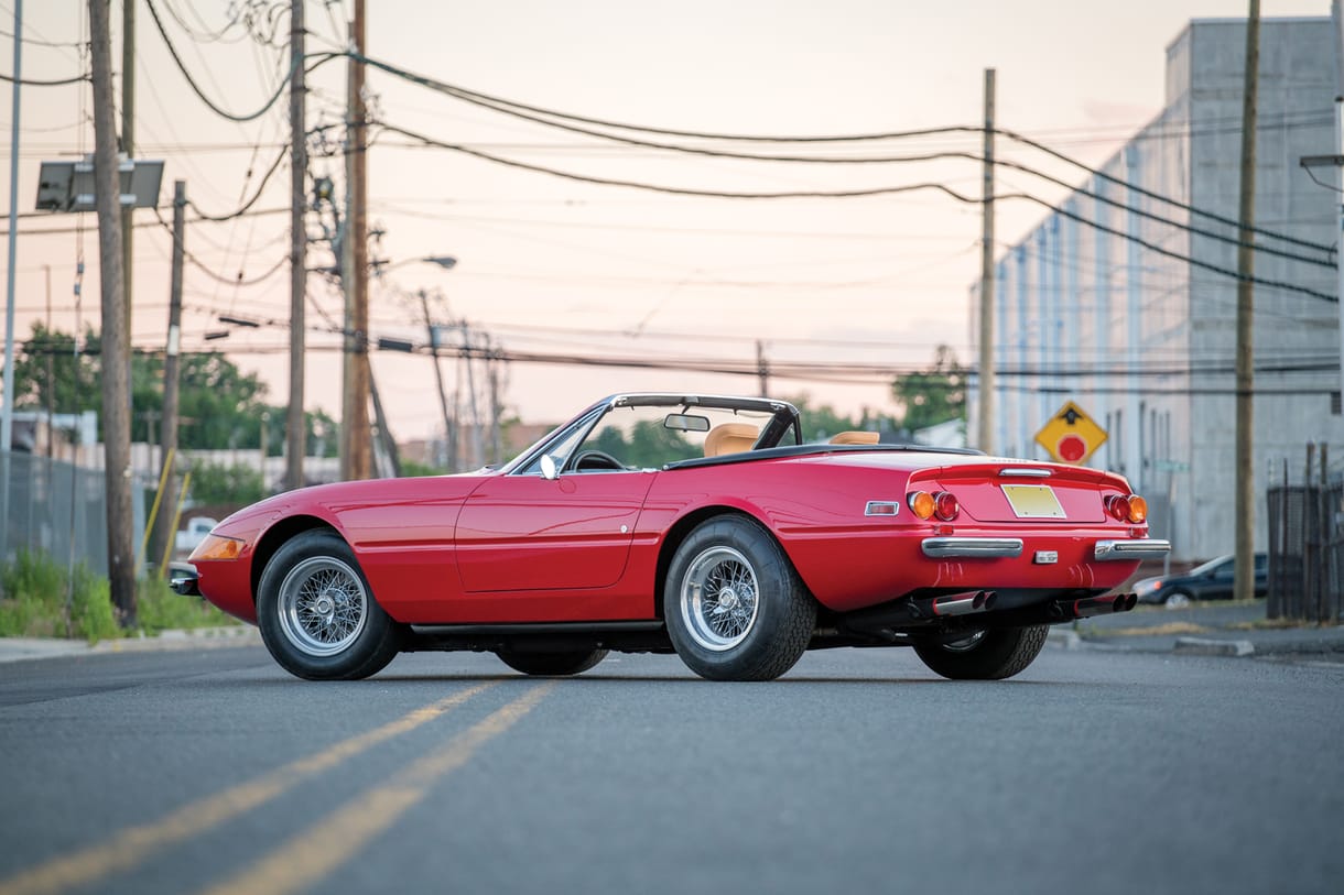 Valaki hamarosan megkaparinthatja a ’70-es évek legszebb Ferrariját