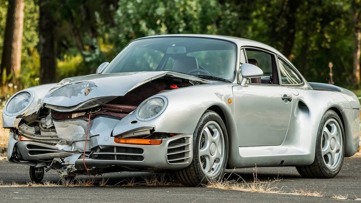 Miért ér egy ilyen Porsche roncsként is félmillió dollárt?
