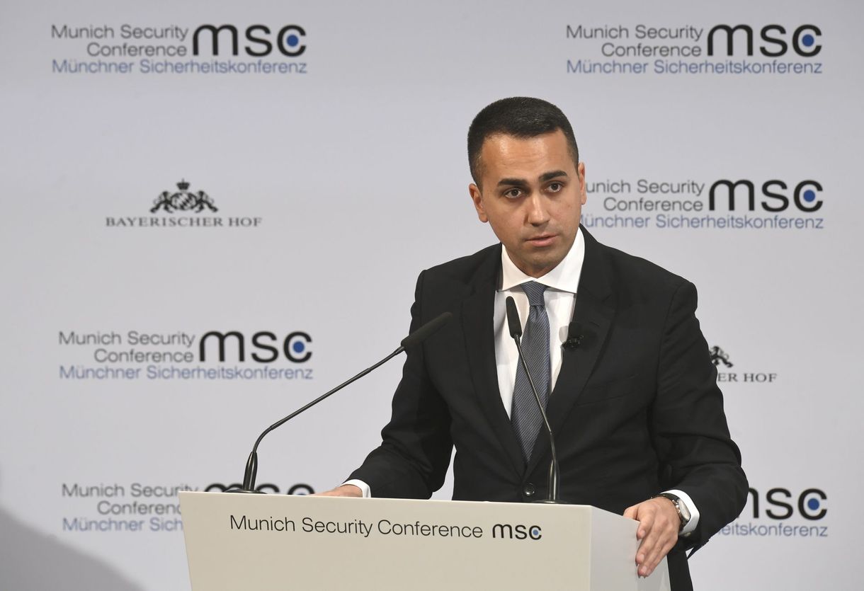 Olasz külügyminiszter: Európa egyszerre nyissa meg a határait