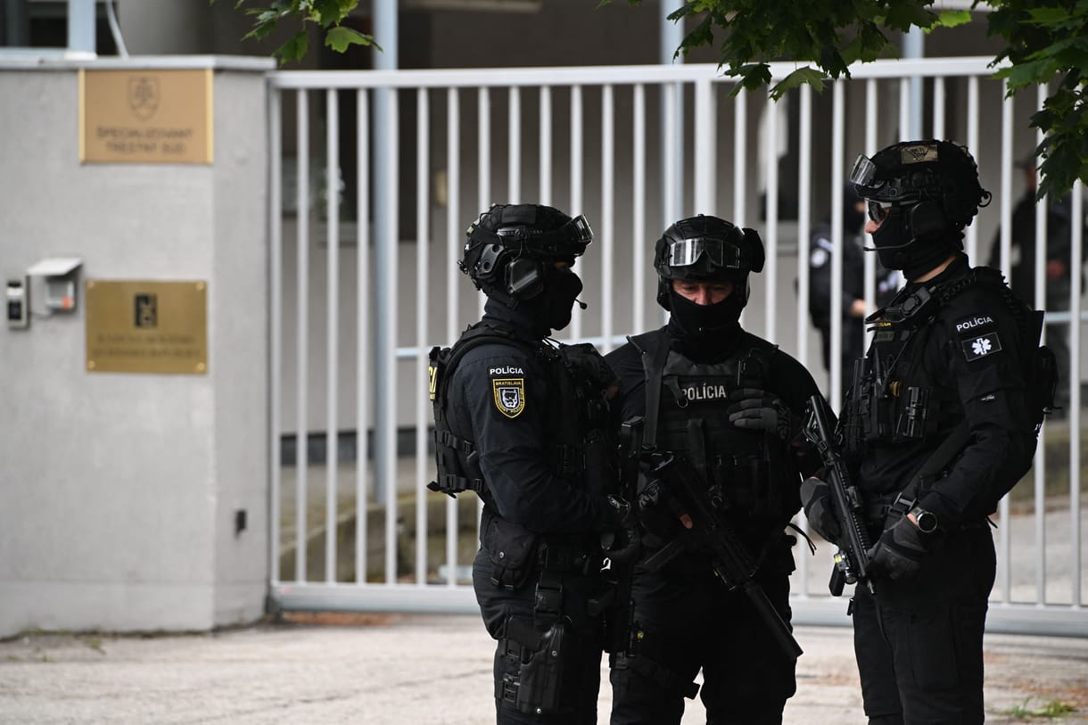 Kommandósok fogtak el két kassai rendőrt, akik úgy megvertek egy őrizetest, hogy meghalt
