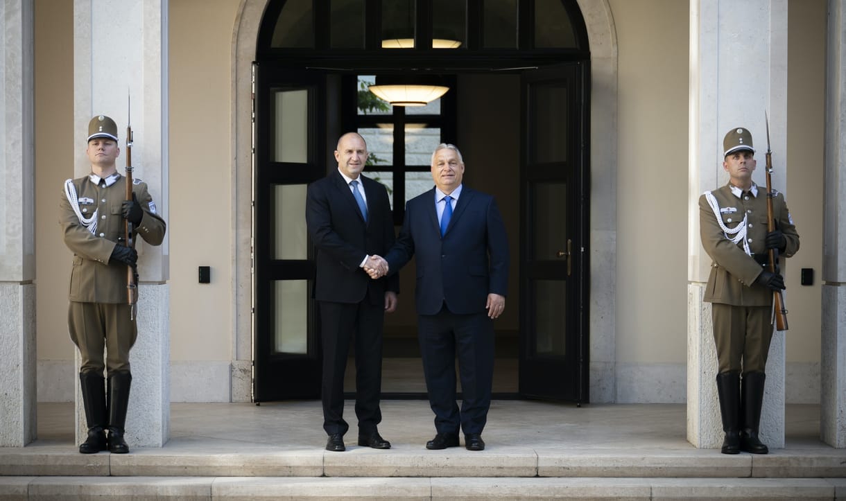 Orbánnal, Szijjártóval és Sulyokkal is tárgyalt a Budapestre érkező bolgár elnök