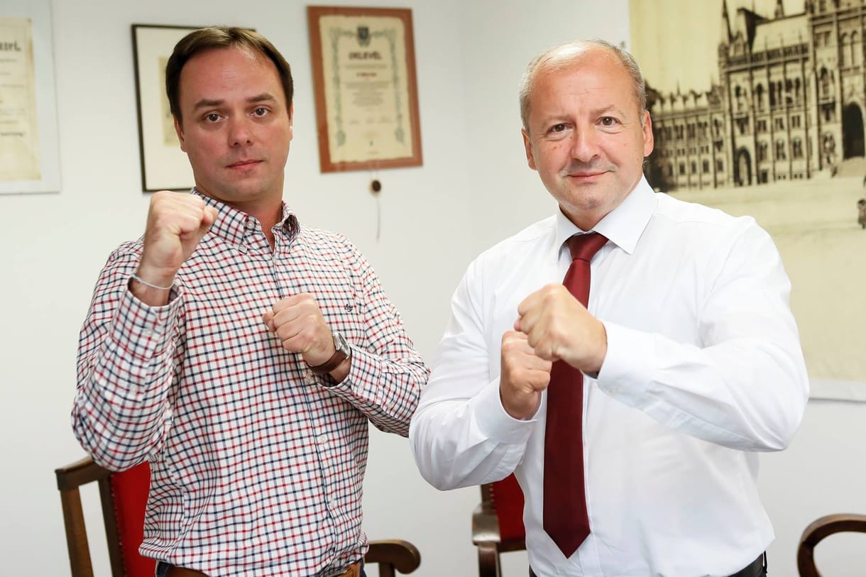 Simicskótól az ünnepekre szánt pénzt is elvették