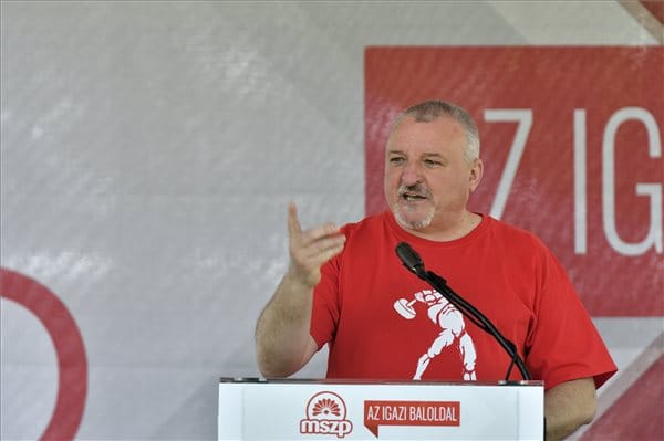 Háztartási mentőcsomagot akar az MSZP