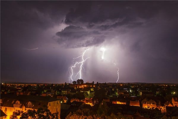 Megjött az újabb viharzóna, nemsokára Budapestet is eléri – térkép