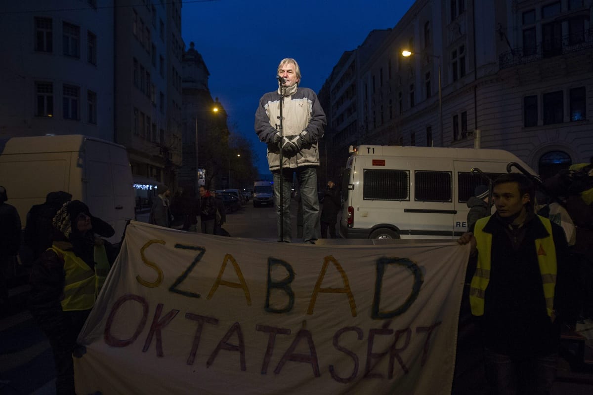 Politikai trükk, terelés: a PDSZ is bojkottra szólít