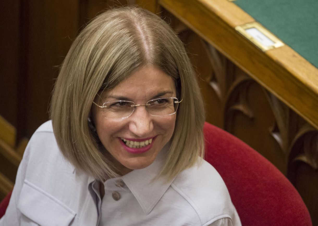 Süli János és Mager Andrea 30-30 millió forintos végkielégítéssel távozik a kormányból