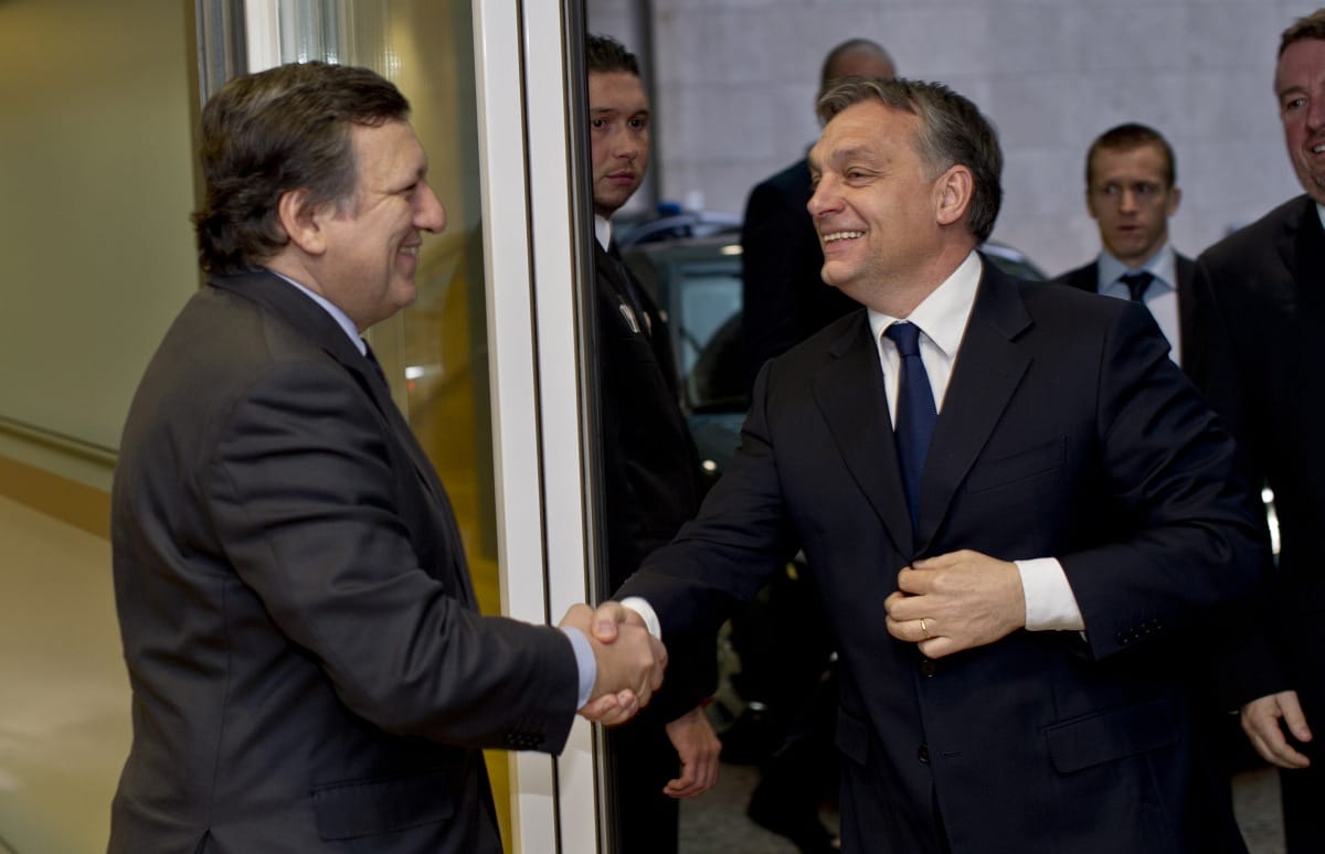 Kompromisszumkész, de titkolózó Orbánról írnak a lapok