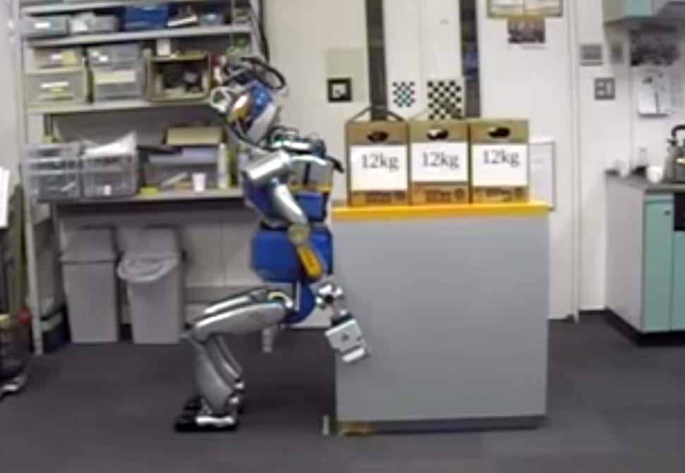 60 kg-ot is megmozgat, simán átrendezné a lakást ez az új japán robot
