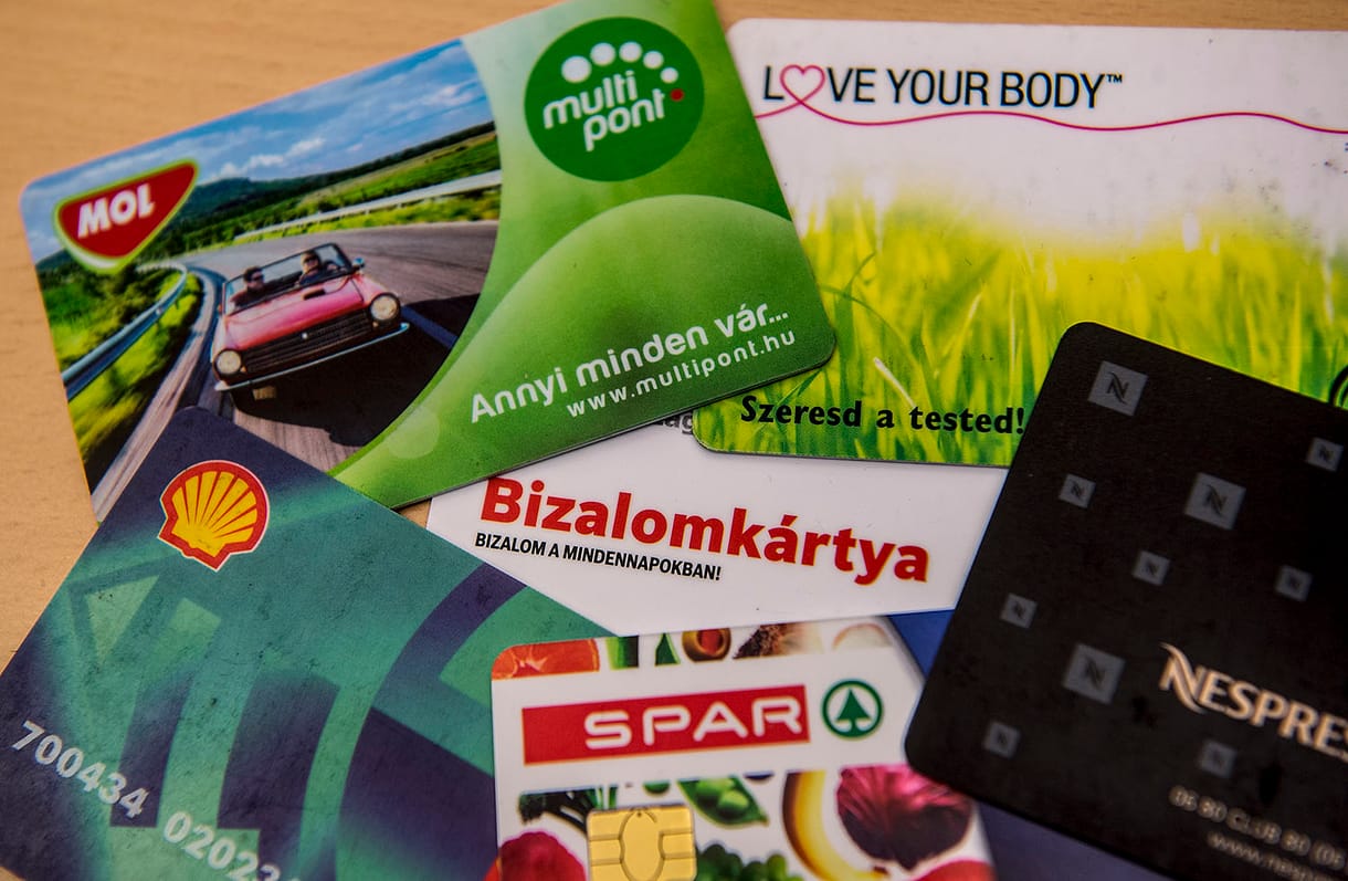 Fétisünk, a pontgyűjtő kártya: délibáb vagy értelmes megtakarítás?