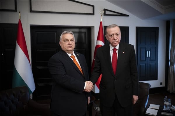 Orbán arról, hogy Putyin kutyájának nevezik: „Erre pszichoterápiát javasolnék”