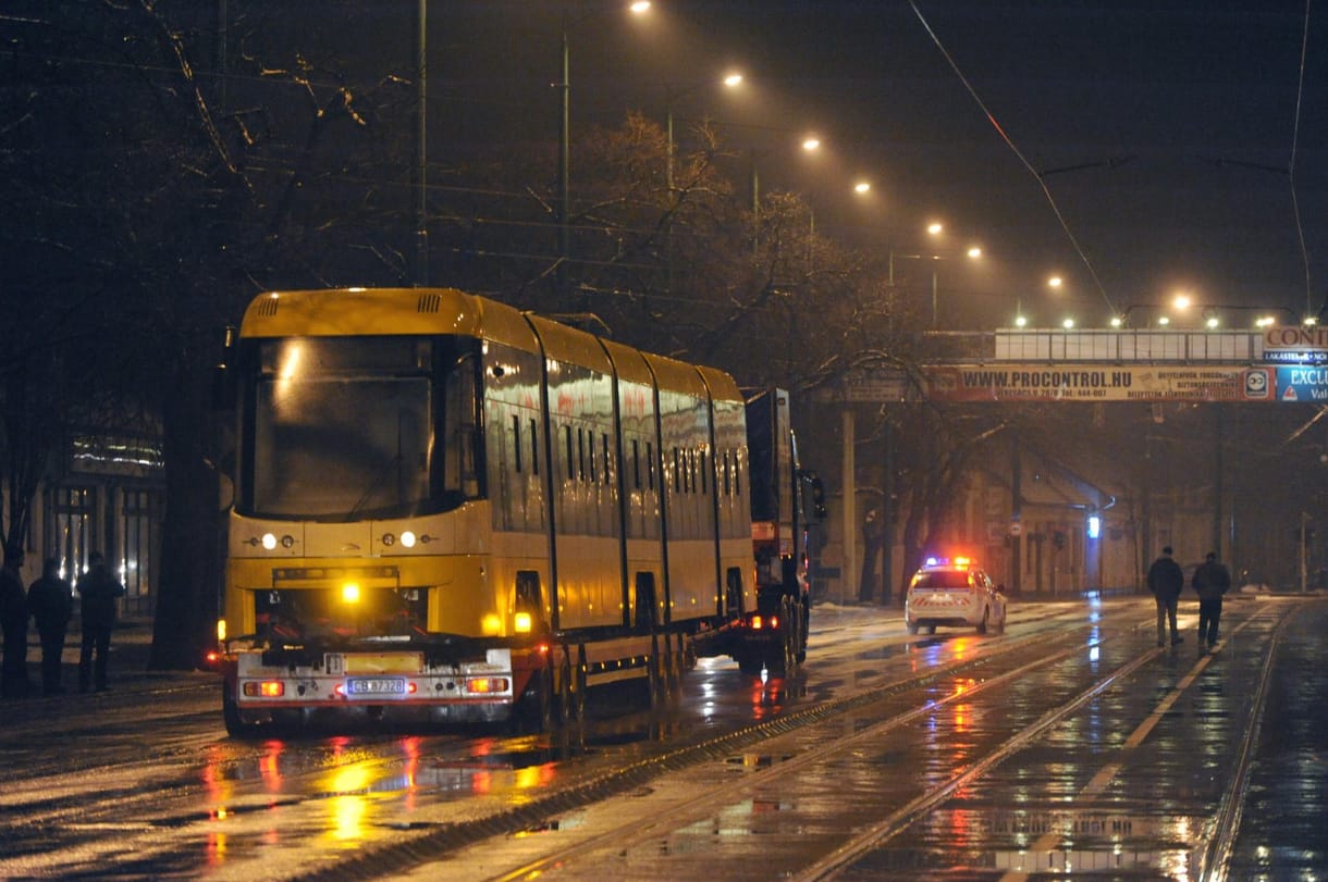Elindult a 2-es villamos Szegeden