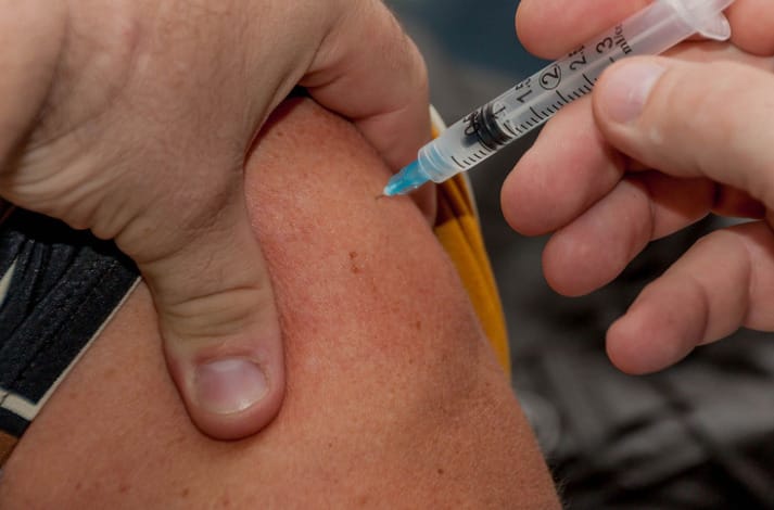 Jön egy újfajta oltás: a jó hír, hogy nem kell évente ismételni, mégis véd majd az influenza ellen