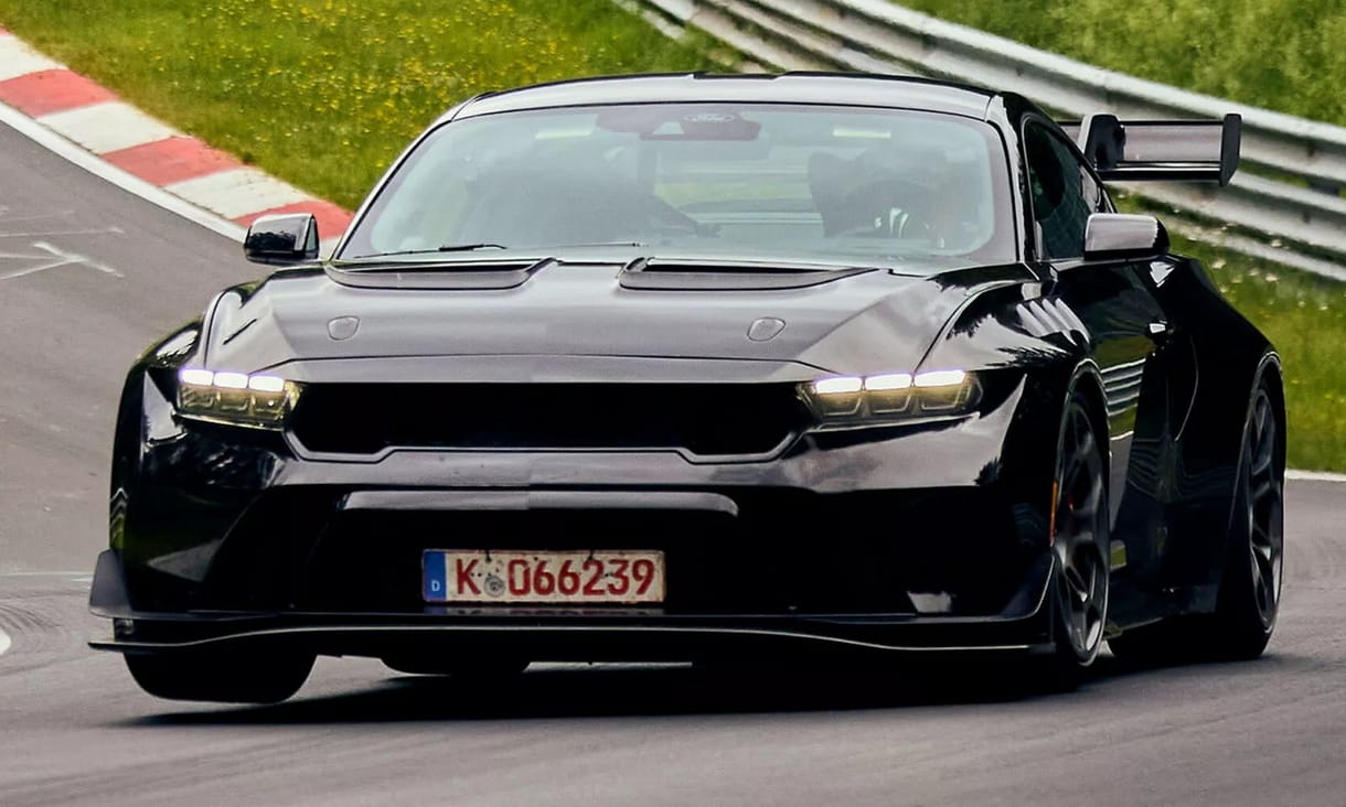 A Magyarországon 160 millió forintba kerülő Mustang a Nordschleifén bizonyított